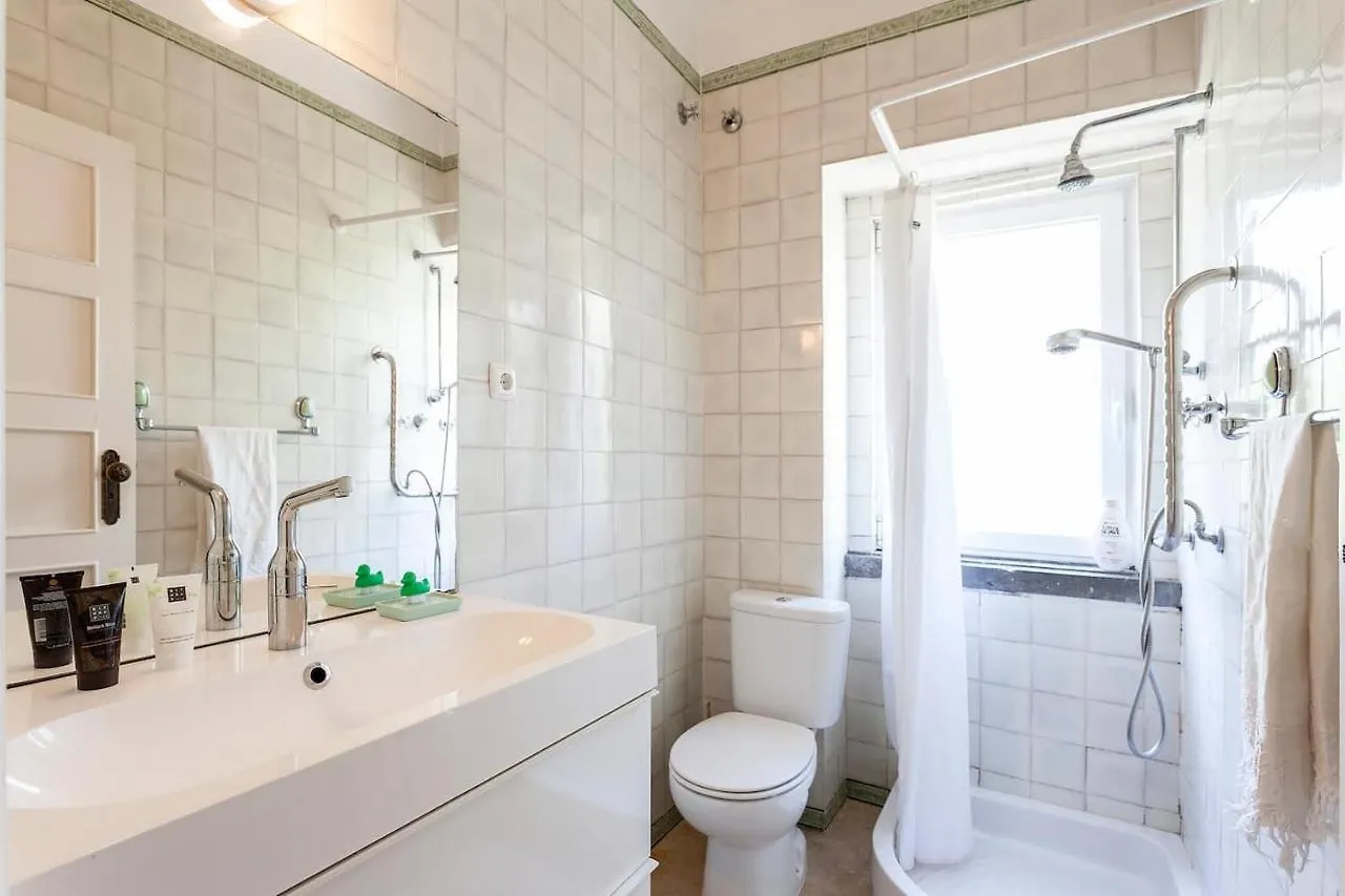 Lx Villa -10M To Downtown,14 Ppl,Heatable Pool And Lift Lisbon 0*,  Portugal