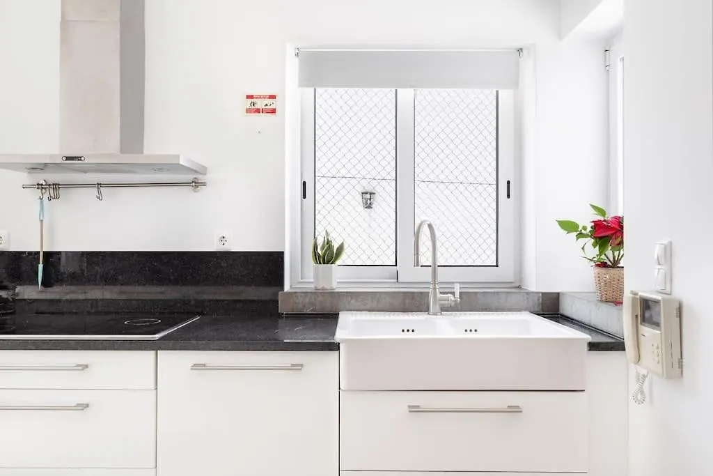 Lx Villa -10M To Downtown,14 Ppl,Heatable Pool And Lift Lisbon