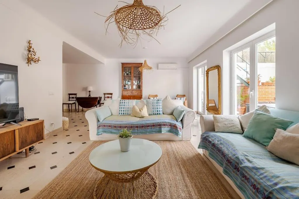 Lx Villa -10M To Downtown,14 Ppl,Heatable Pool And Lift Lisbon Portugal