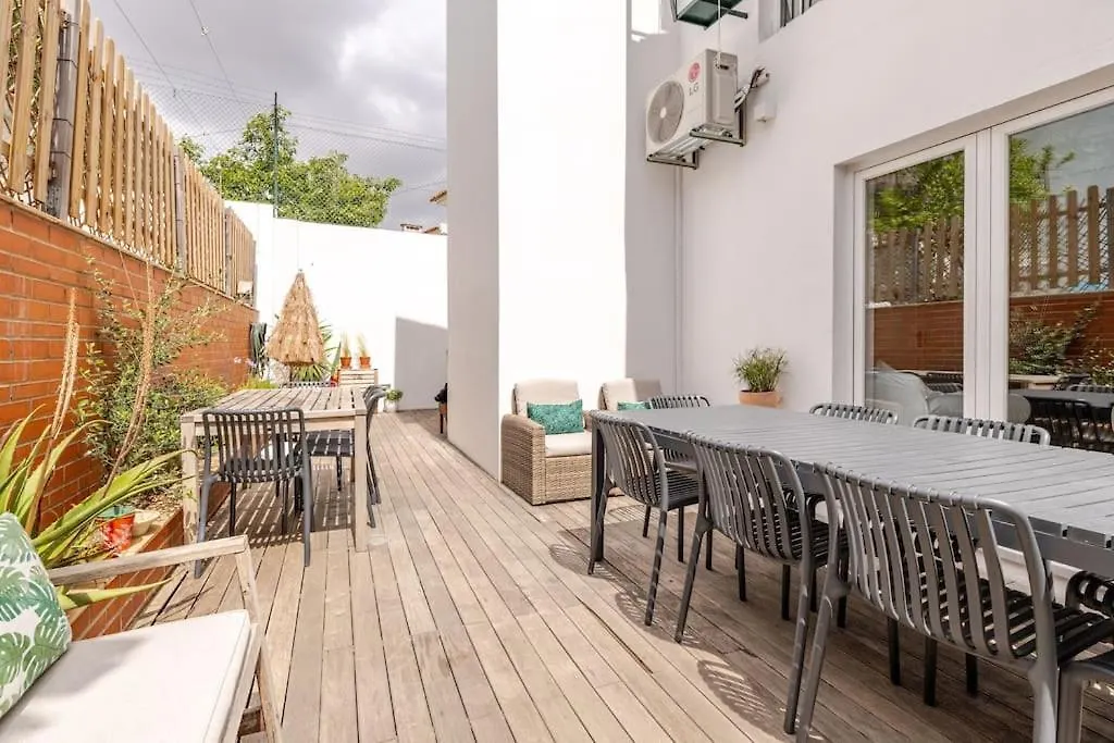Lx Villa -10M To Downtown,14 Ppl,Heatable Pool And Lift Lisbon Portugal